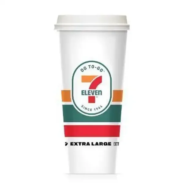 Winter Wonderland Extra Large Hot Chocolate Cup (24 fl oz)